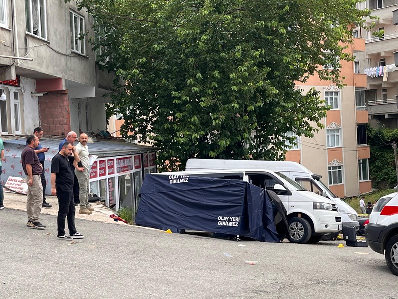 Kan Donduran Olay: Yer Meselesi Yüzünden Ailesini Katletti!
