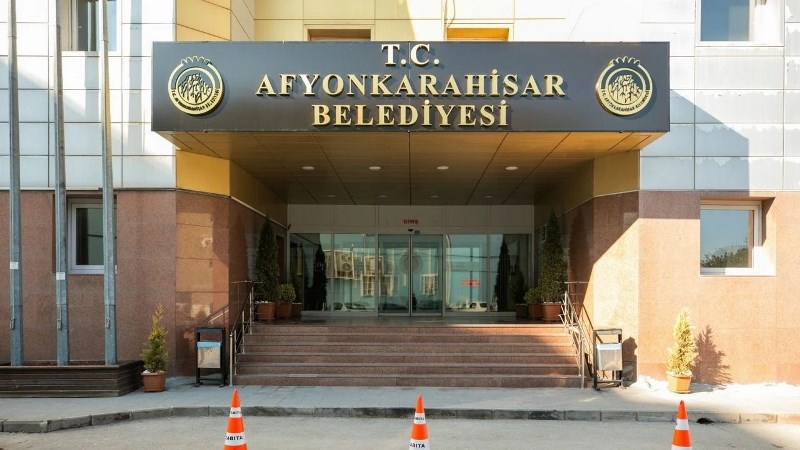 Sarmaşıklı Sanat Okulu Yıkılacak Mı?