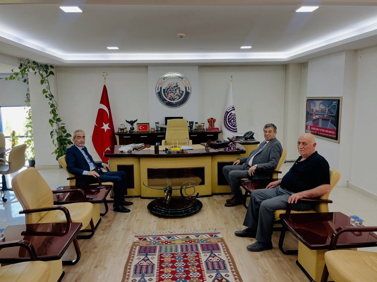 TESK Yönetim Kurulu Üyesi Muhammet Ali Künkcü'den Afyon ESOB Başkanı Üstün'e Ziyaret