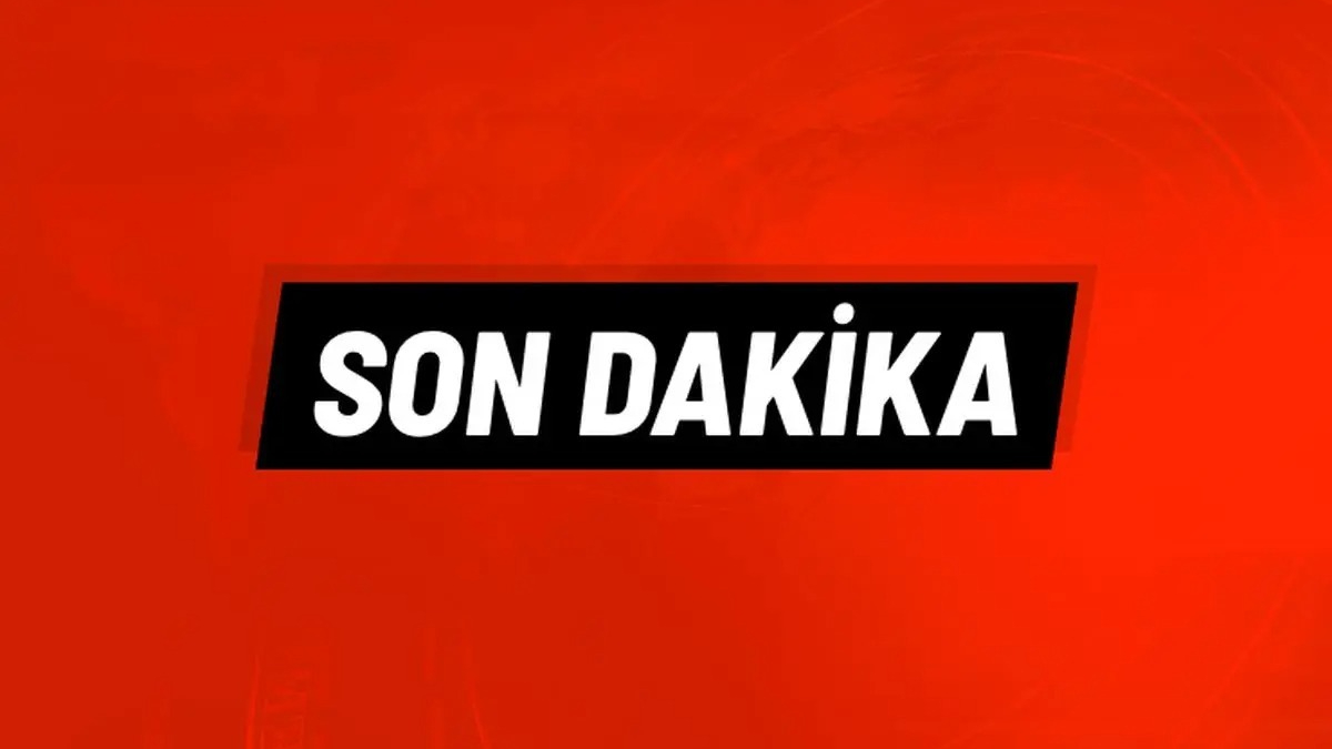 Afyonkarahisar-Antalya karayolunda Kamyon İle Otomobilin Çarpıştı