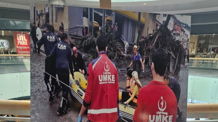 “Afetlerde UMKE Fotoğraf Sergisi” Beğeni Topladı