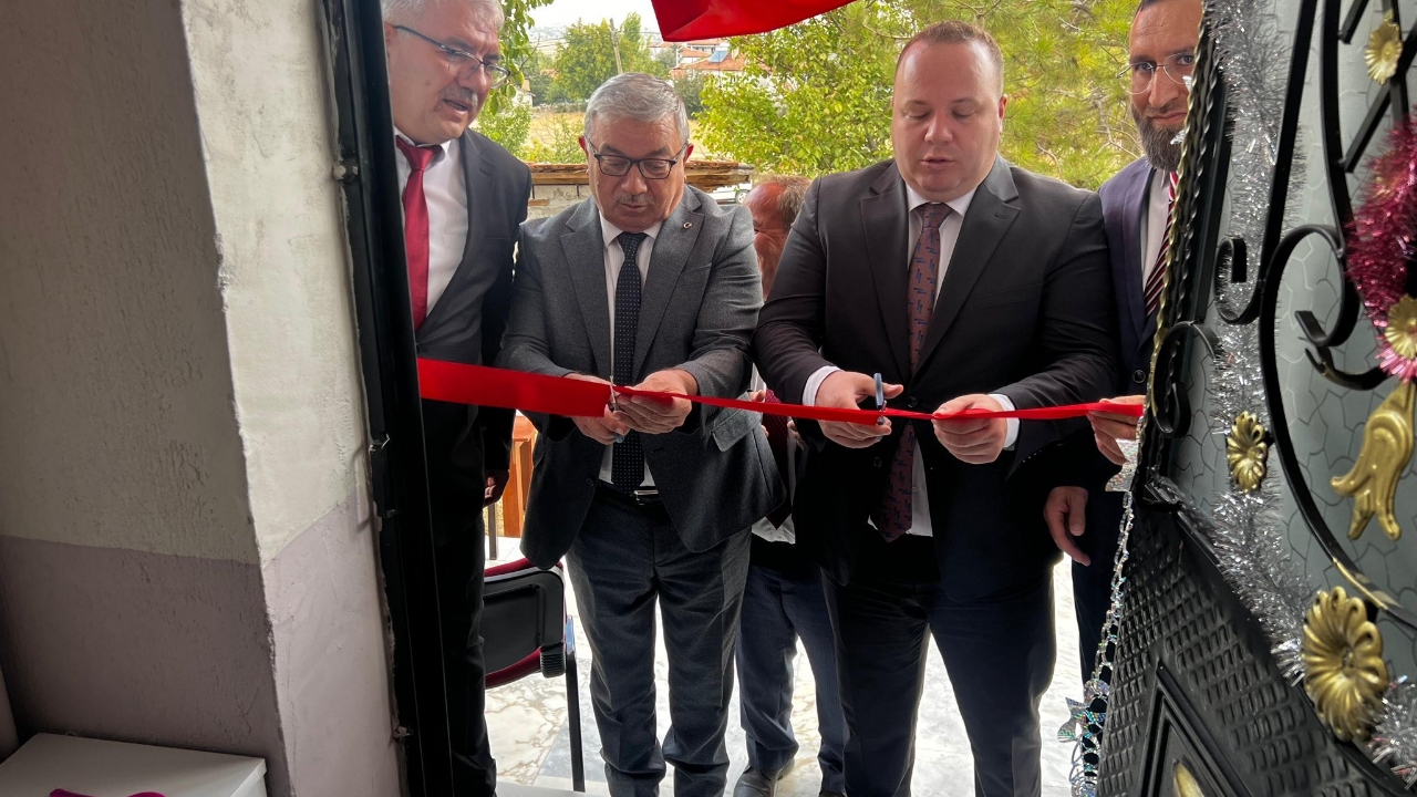 Şuhut Yarışlı Köyü’nde Miniklere Kur’an Kursu Açıldı