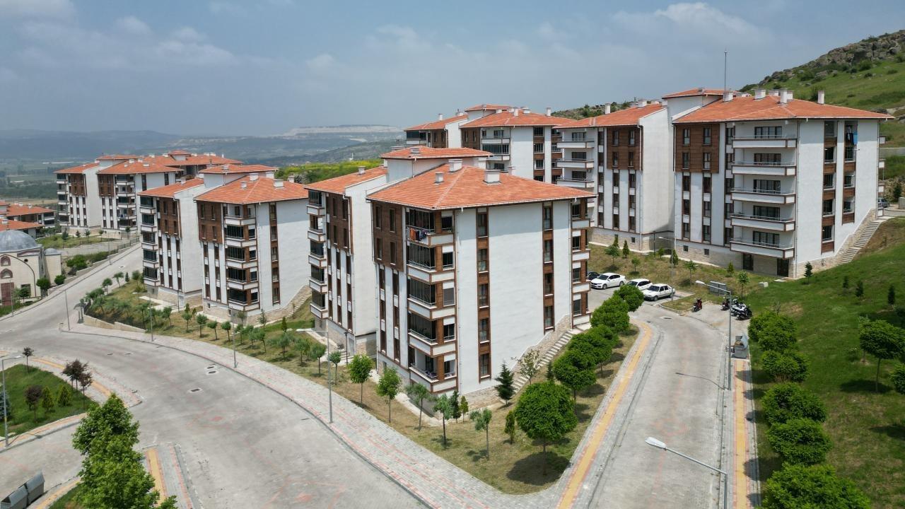 AGD Afyonkarahisar Şubesi’nde Bayrak Değişimi: Av. Mevlüt Yeşil Görevi Devraldı