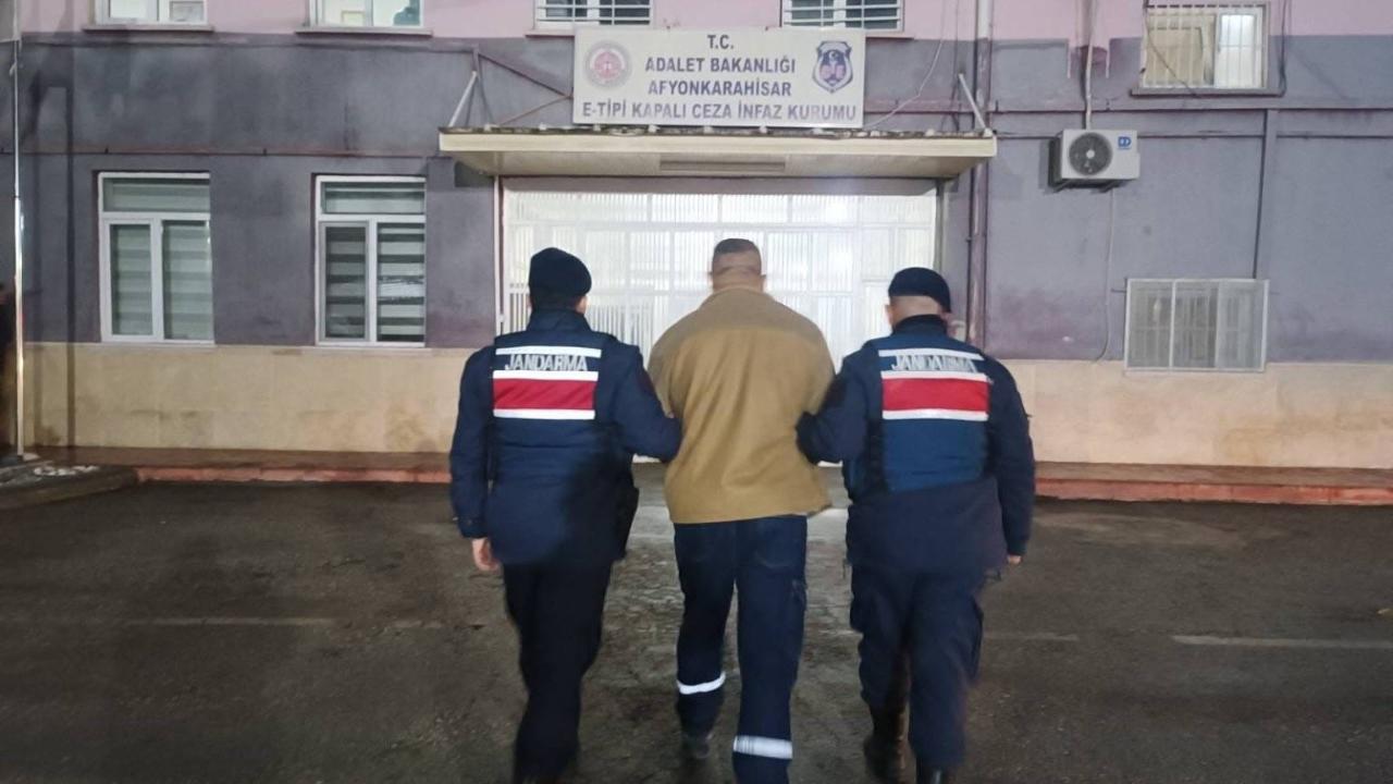Afyonkarahisar’da 30 Yıl Hapis Cezası Bulunan Firari Yakalandı