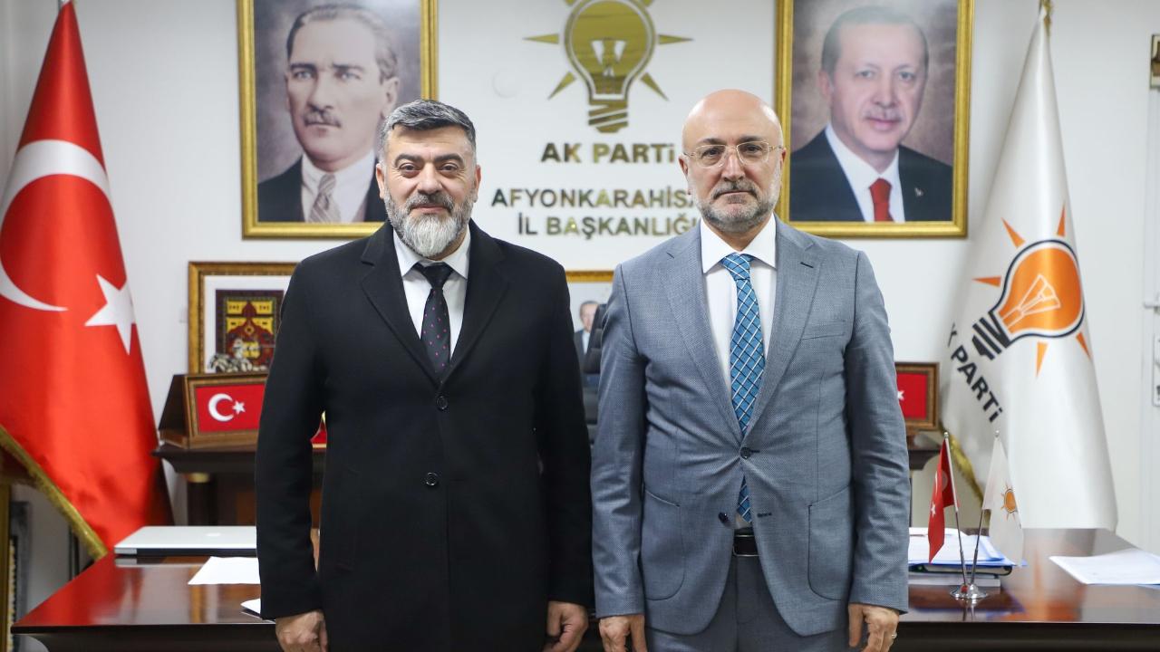 Muhtarlar Derneği Başkanı Uygur, Başkan Şahin’i Ziyaret Etti
