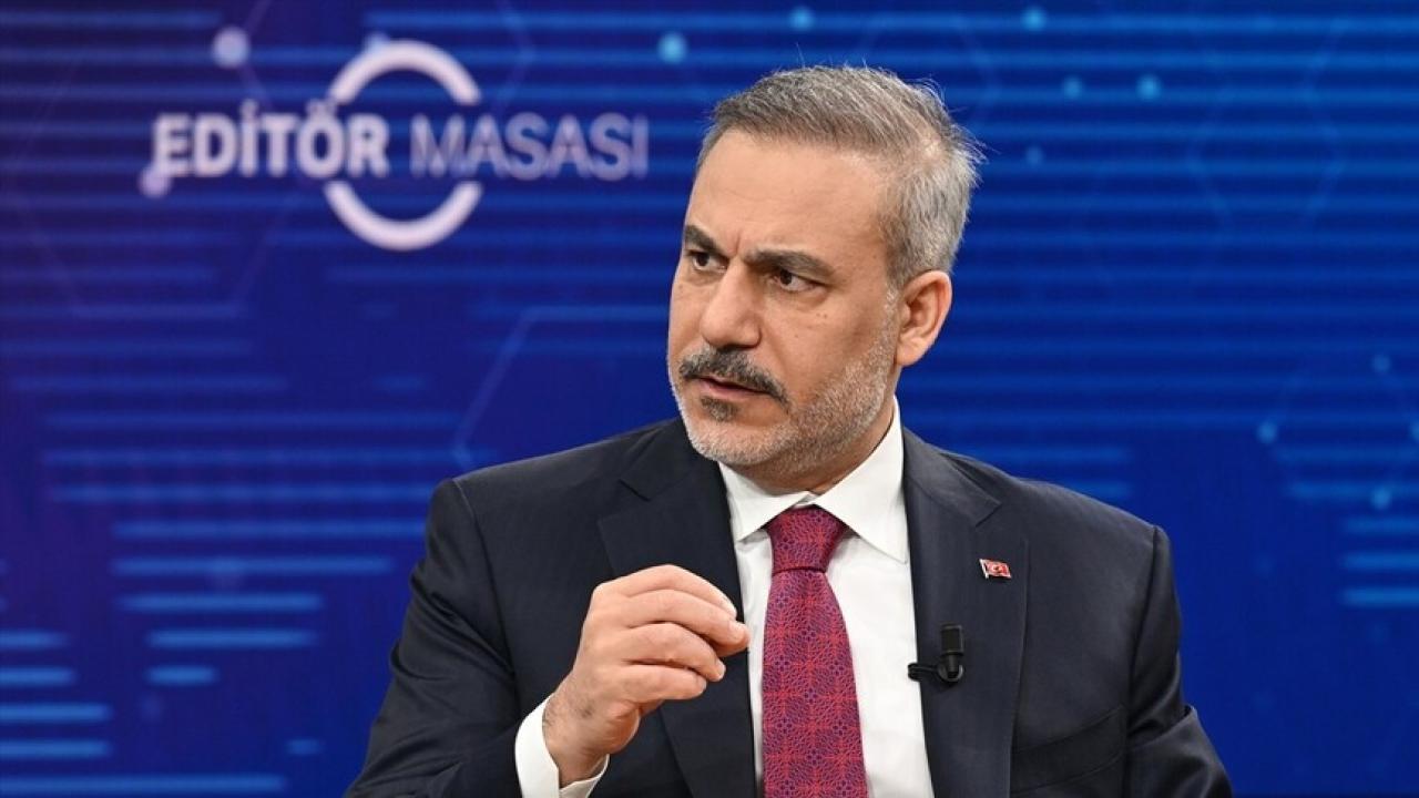 Genç öğretmen evinde ölü bulundu