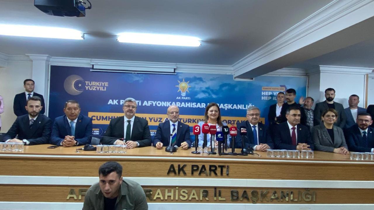 Başkan Köksal Ak Parti İl Teşkilatıyla Bir Araya Geldi: “Afyon’u Hak Ettiği Yere Taşıyacağız”