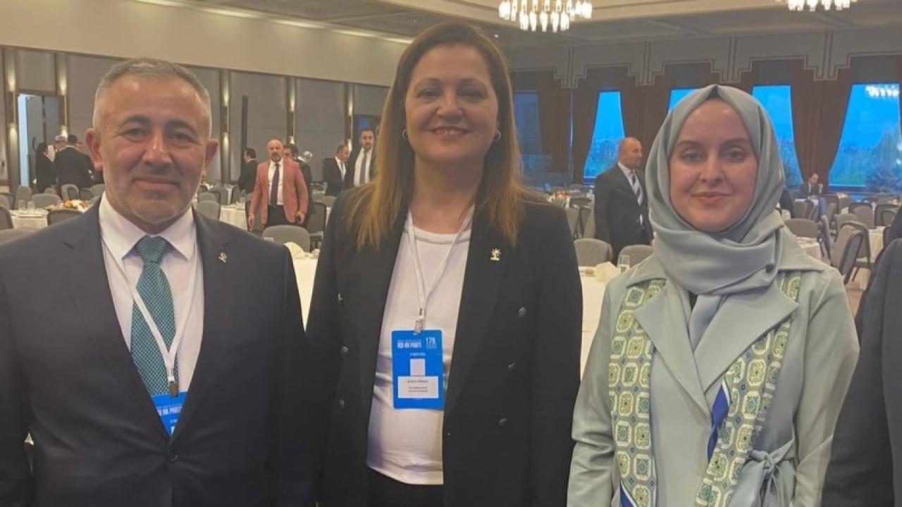 Belediye Başkanı Burcu Köksal’ın Ak Parti’ye Geçişine İlk Tebrik Bilecik Teşkilatından