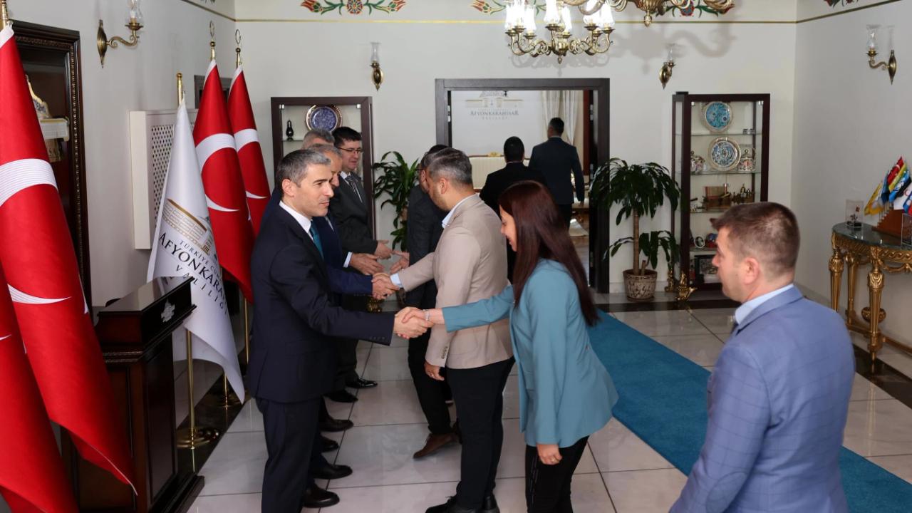 Vali Aktaş Valilik Personeliyle Bayramlaştı