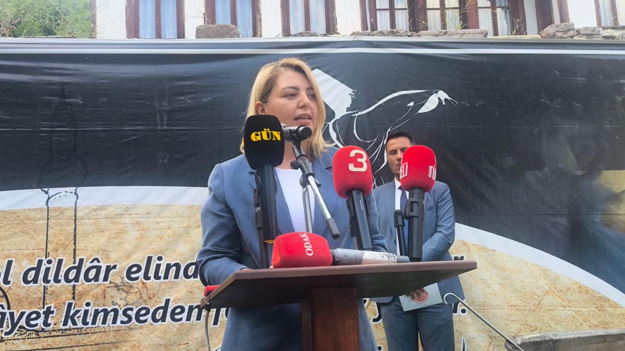 40 Hatimli Şifalı Aşure İçin Mevlevi Camii'nde Dualar Edildi