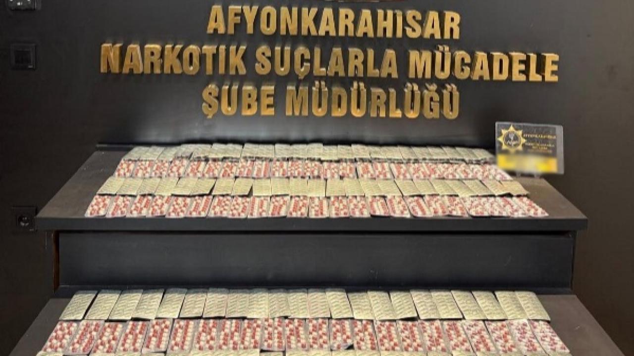 Afyon’da Zehir Tacirlerine Geçit Yok! 3 Bin 159 Sentetik Ecza Ele Geçirildi