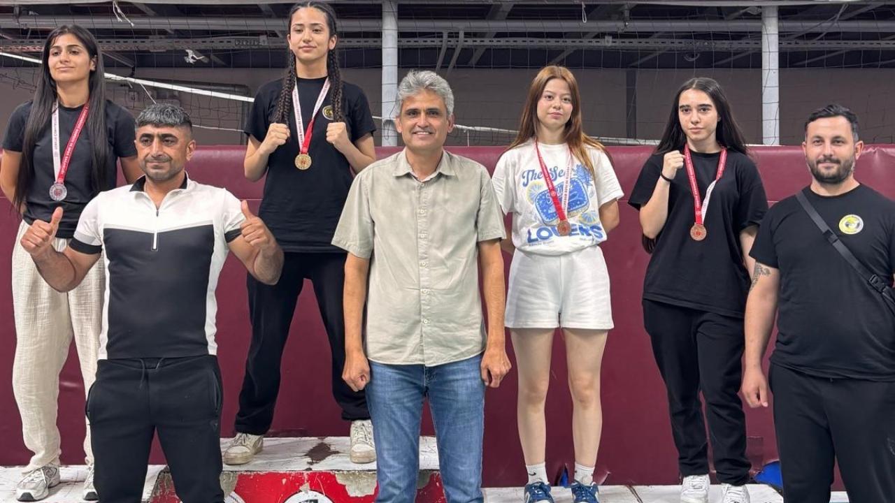 Afyonkarahisar Muaythai Takımından Büyük Başarı: Türkiye'nin En İyileri Arasında Yer Aldı