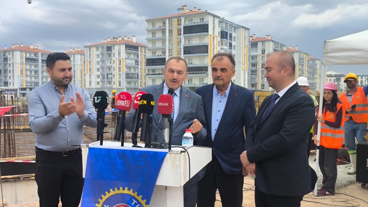 Afyonkarahisar Türk-İş Konutları’nda Temel Atıldı