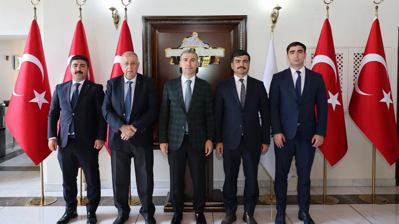 Afyonkarahisar’da Üç Kaymakam Vekili Yurt Dışı Görevi Öncesi Vali Aktaş’a Veda Ziyaretinde Bulundu