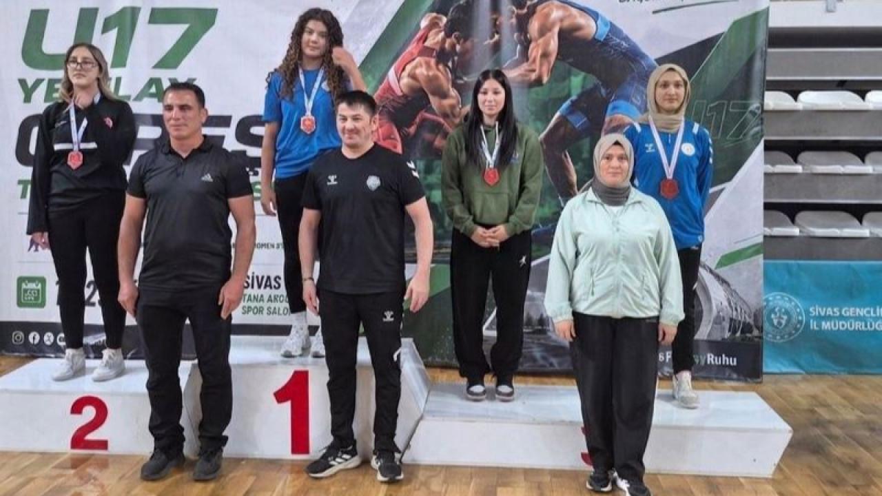 Afyonlu Pehlivanlar Sivas’ta Tarih Yazdı!