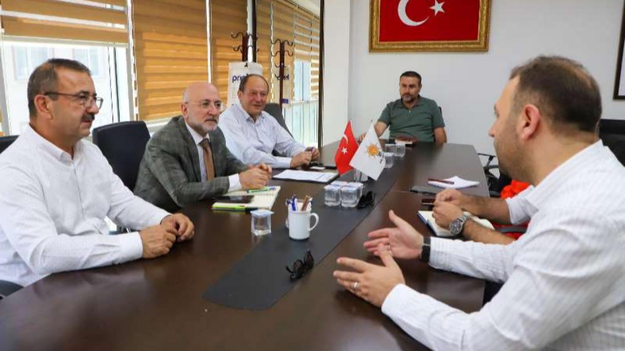 AK Parti İl Başkanlığı’nda Teşkilat Uzmanları İle Bir Araya Gelindi