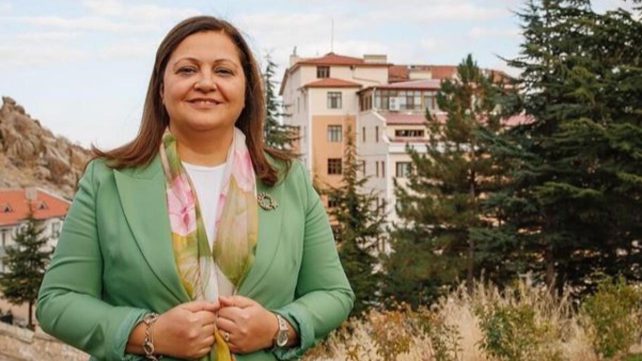 "Babalar Aile Kurumunun Temel Direğidir"