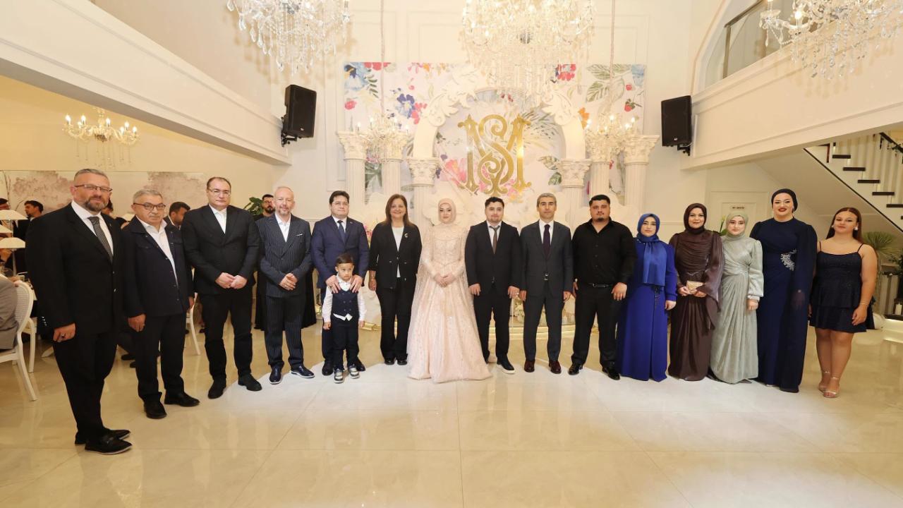 Başkan Aynacı’nın Oğlunun Nişanında Afyon Protokolü Bir Araya Geldi