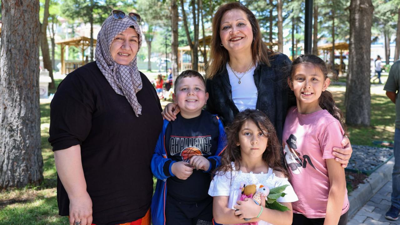 Başkan Köksal, Balçıkhisarlılar Derneği'nin Piknik Etkinliğinde Vatandaşlarla Buluştu