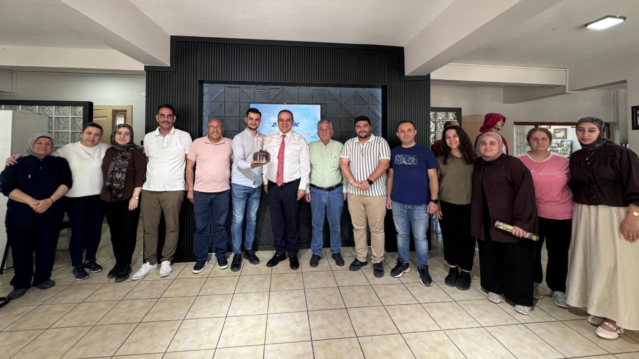 Başkan Önder Artuk'a Unutulmaz Doğum Günü Kutlaması