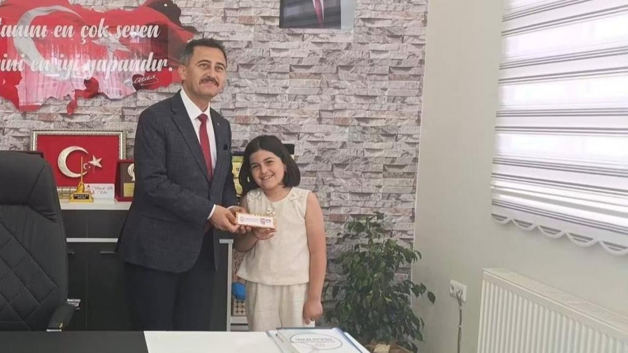 Bolvadinli Zeynep Alya’dan Büyük Başarı Afyonkarahisar Birincisi Oldu
