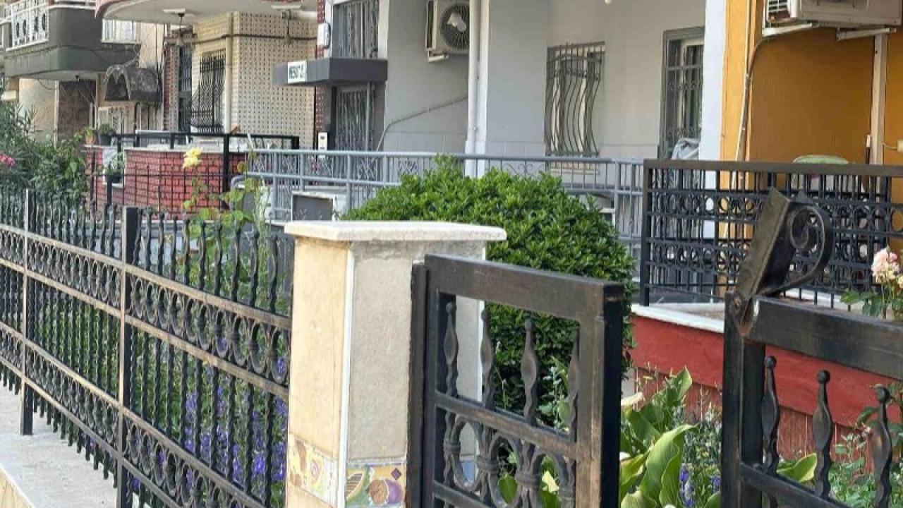 Boşanma Süreci Kanlı Bitti: Anneyi Kurşunladı, Kızını Darp Etti!