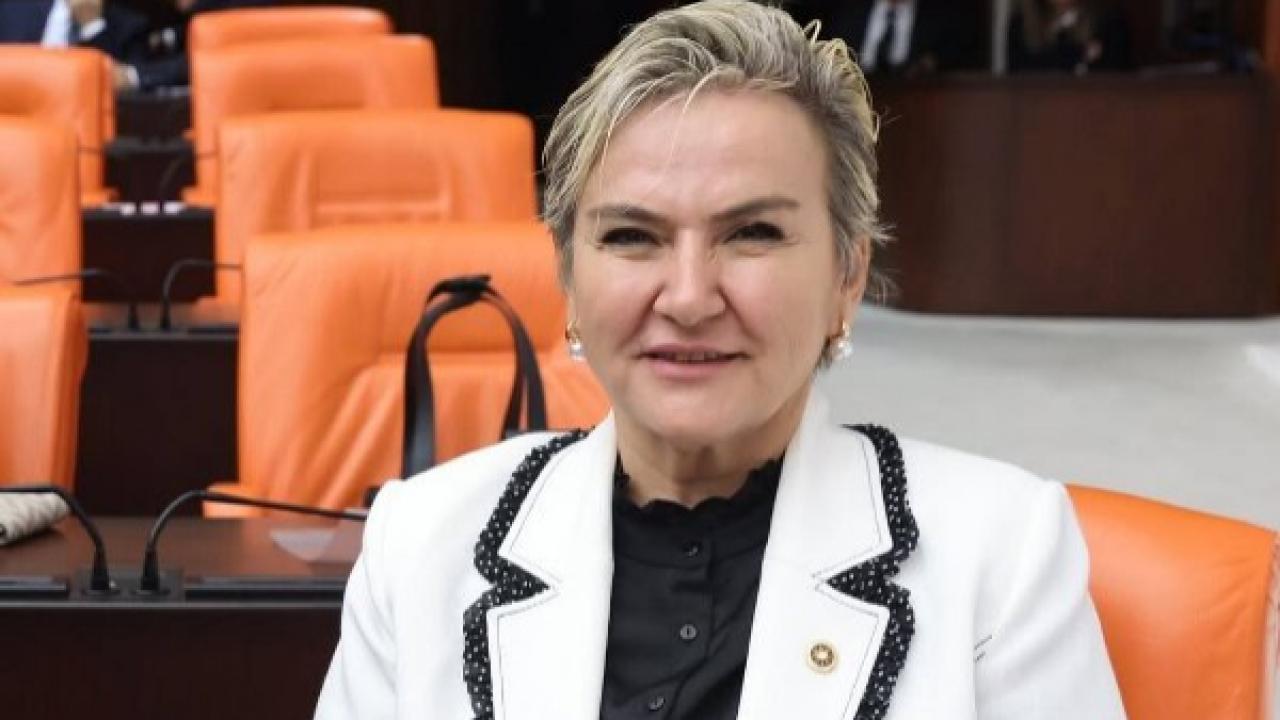 CHP’de Şok Ayrılık! Bir İstifa Dengeleri Değiştirdi
