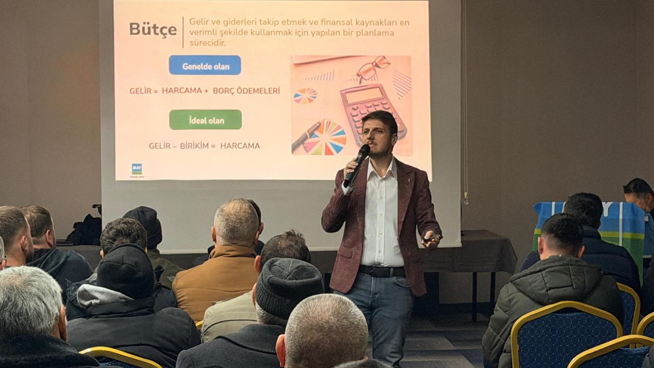 Finansal Okuryazarlık Eğitimleri Türkiye Genelinde Yayılıyor: Binlerce Çiftçiye Ulaşıldı