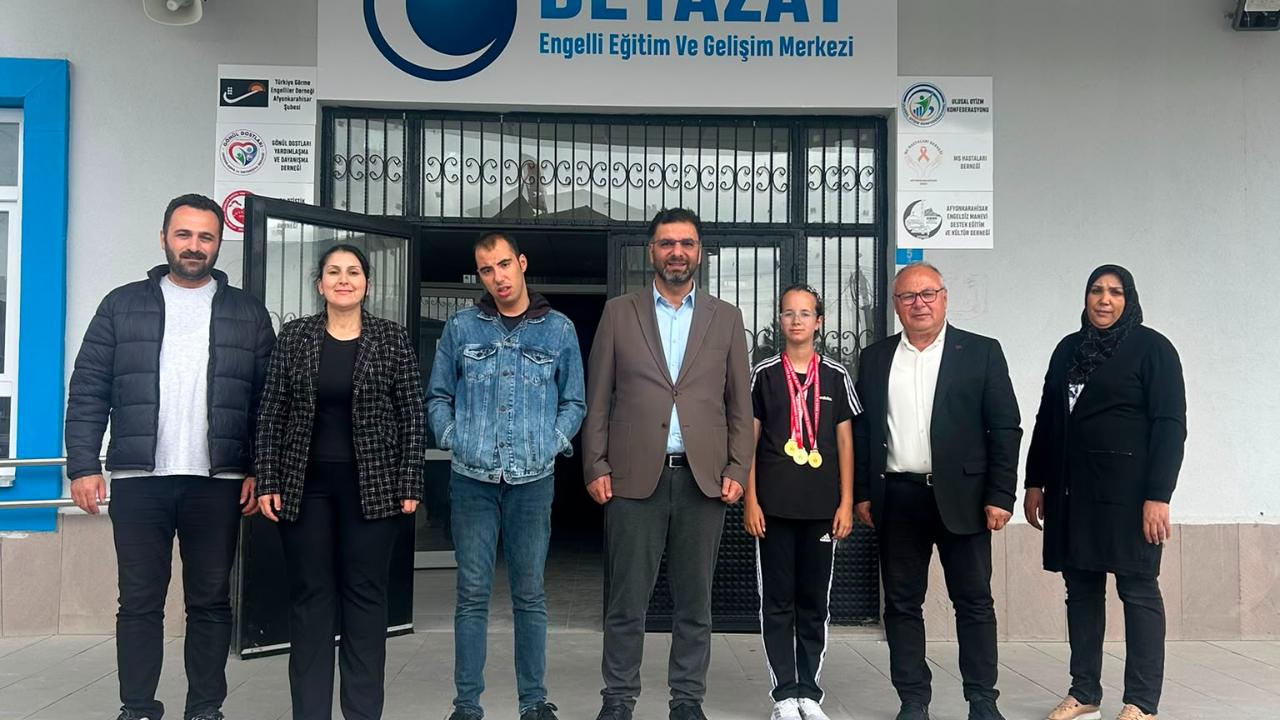 İl Müdürü Nedim Aslan’dan Özel Bireylere Anlamlı Destek