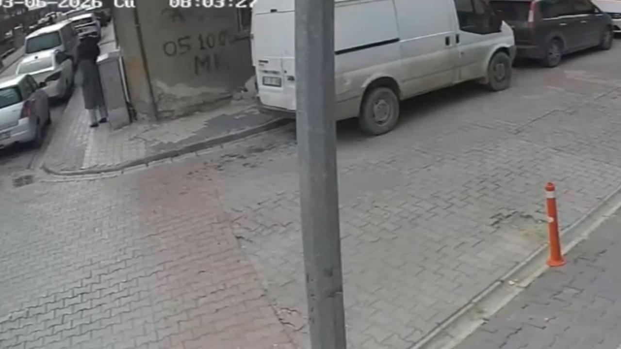 "Kimliğiniz Terör Örgütü Tarafından Kullanılıyor" Dediler, 7,5 Milyon TL Dolandırdılar!