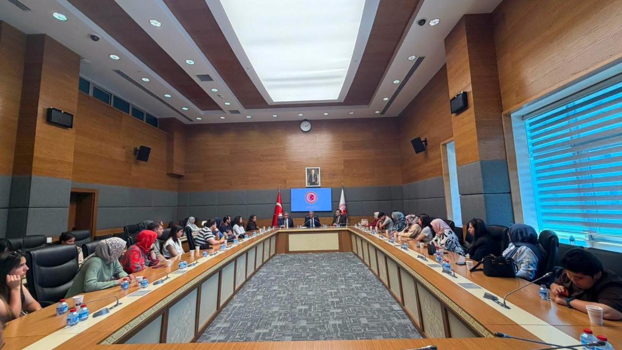 Milletvekilleri ve MS Hastaları Derneği Üyeleri TBMM'de Buluştu
