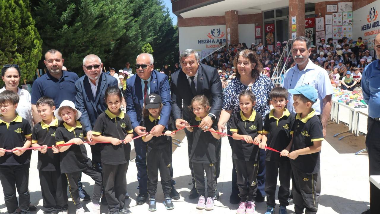 Müdür Sünnetci, Neziha Arslan Koleji Yıl Sonu Resim Sergisinin Açılışını Yaptı