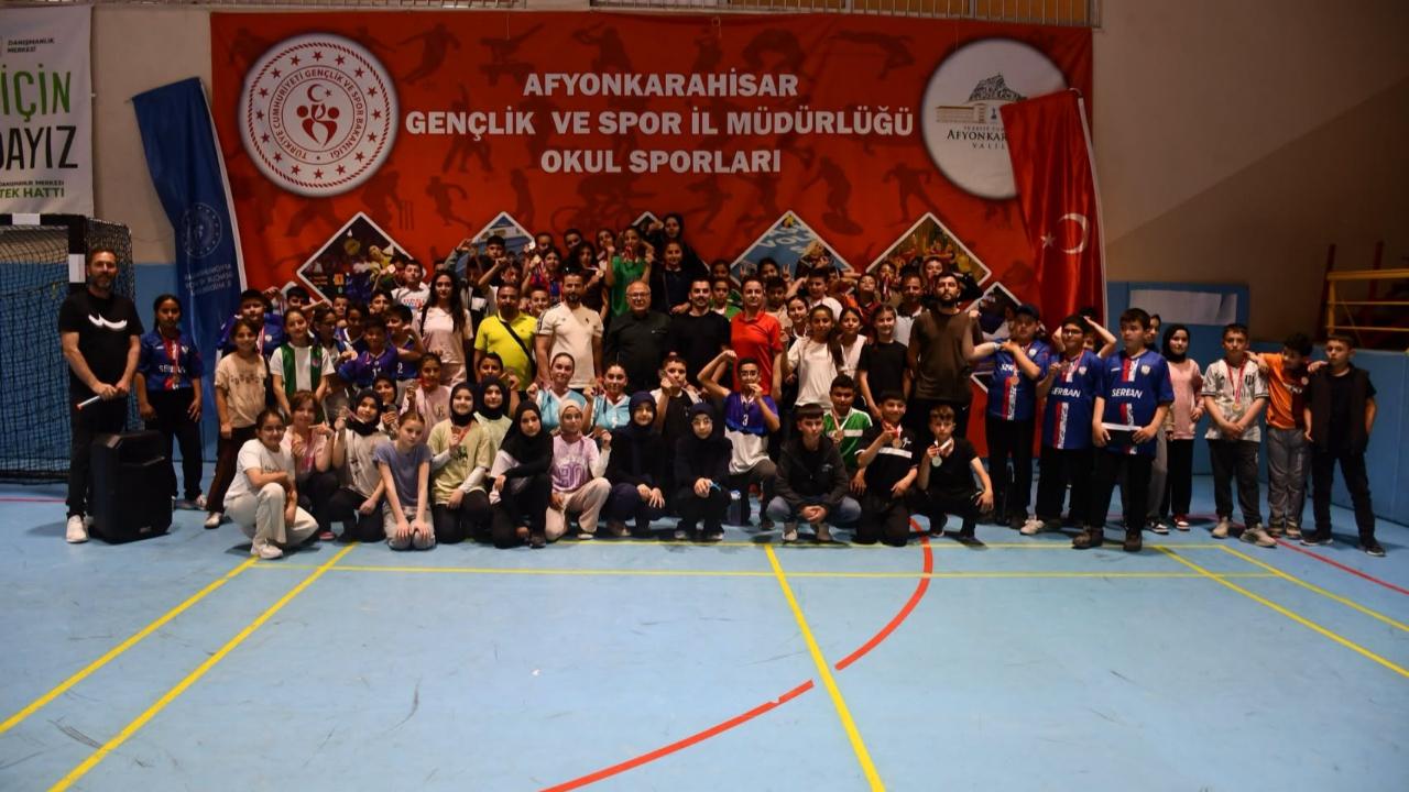 Okul Sporları Bilek Güreşi Müsabakalarında Şampiyonlar Belli Oldu