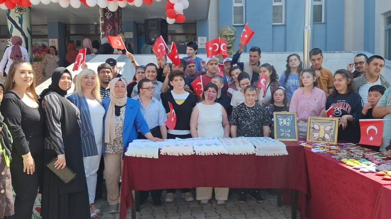“Özel Çocuklarımızın Yanında Olmaya Devam Edeceğiz”