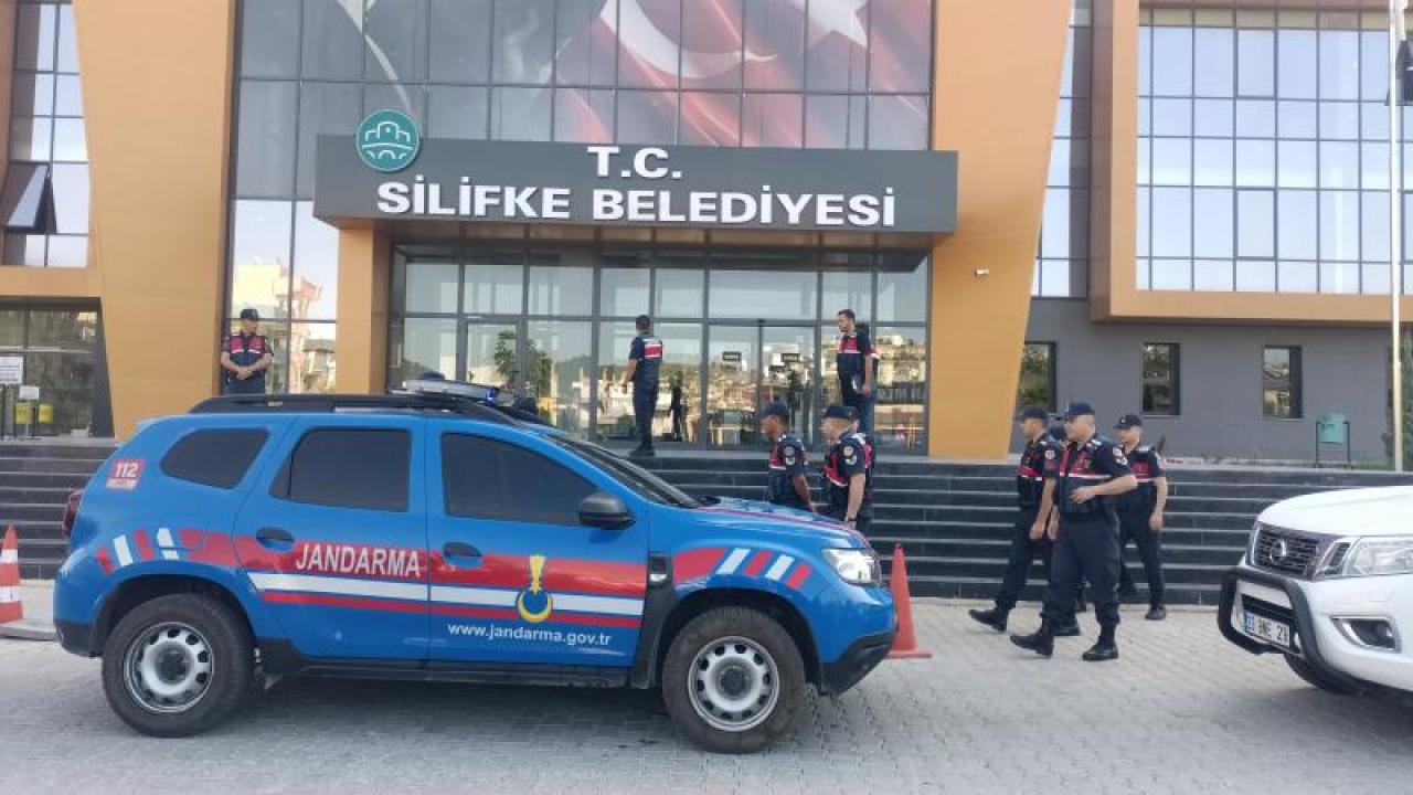 Silifke Belediyesine Yolsuzluk Operasyonu, Başkan Dahil Çok Sayıda Gözaltı Yapıldı