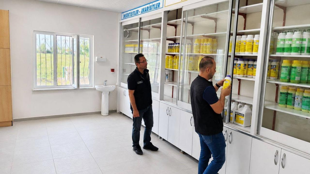 Şuhut’ta İlaç Ve Gübre Bayilerine Sıkı Denetim