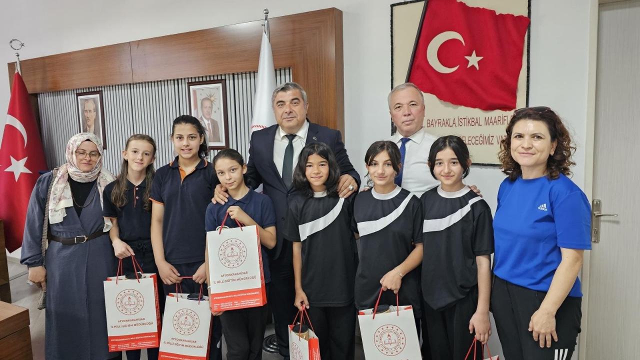 Türkiye Üçüncüsü Öğrencilerden, Müdür Sünnetci’ye Ziyaret
