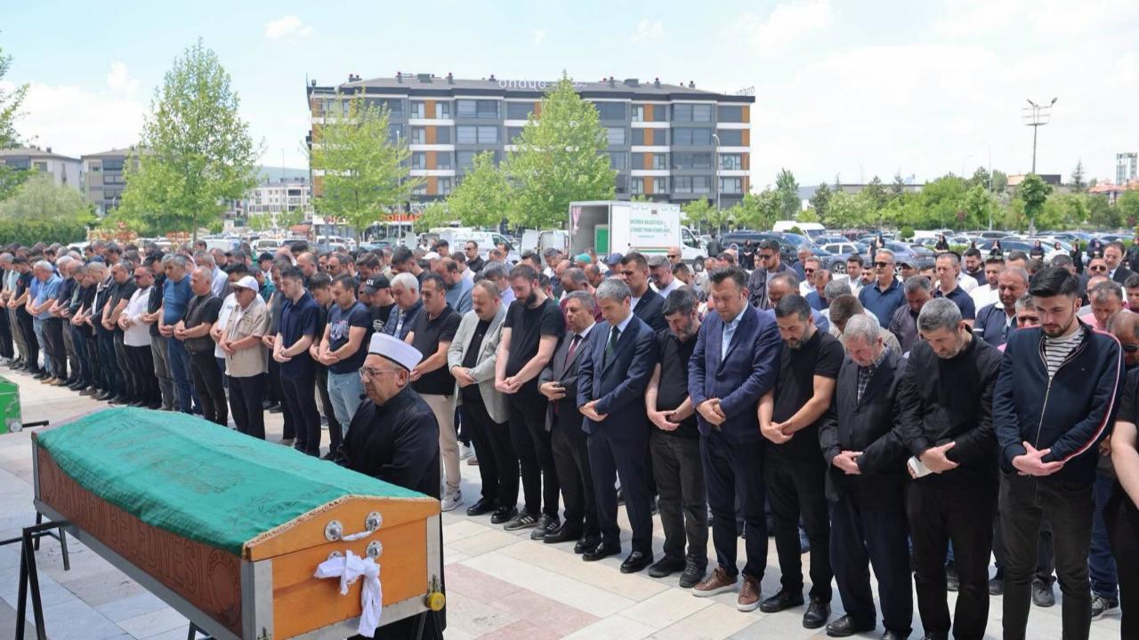Vali Naci Aktaş, Burak Akman’ın Cenaze Törenine Katıldı