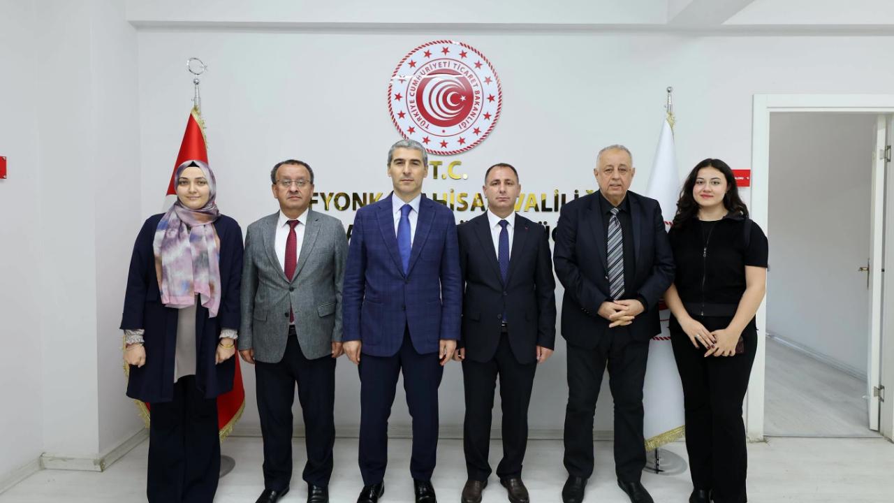 Vali Naci Aktaş, Ticaret İl Müdürlüğü’nü Ziyaret Etti