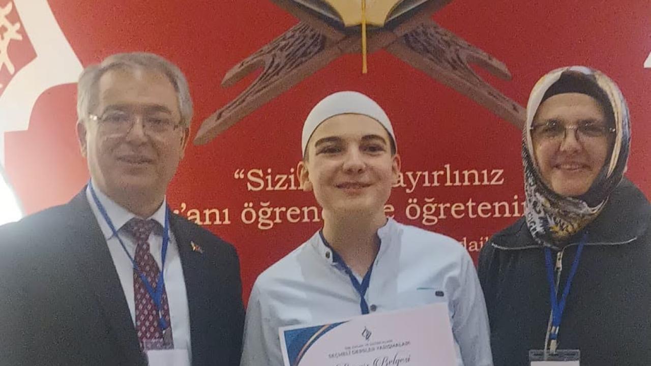 Yusuf Sami Atalık Kur’an-ı Kerim Güzel Okuma Yarışmasında Bölge Birincisi Oldu