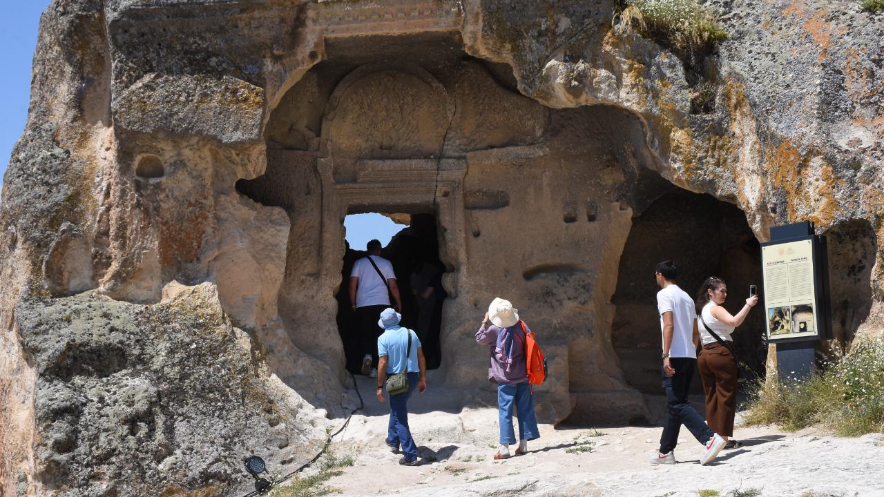 Afyonkarahisar Frigya’da Yaz Turizmi Hareketleniyor: 2 Milyon Ziyaretçi Hedefi