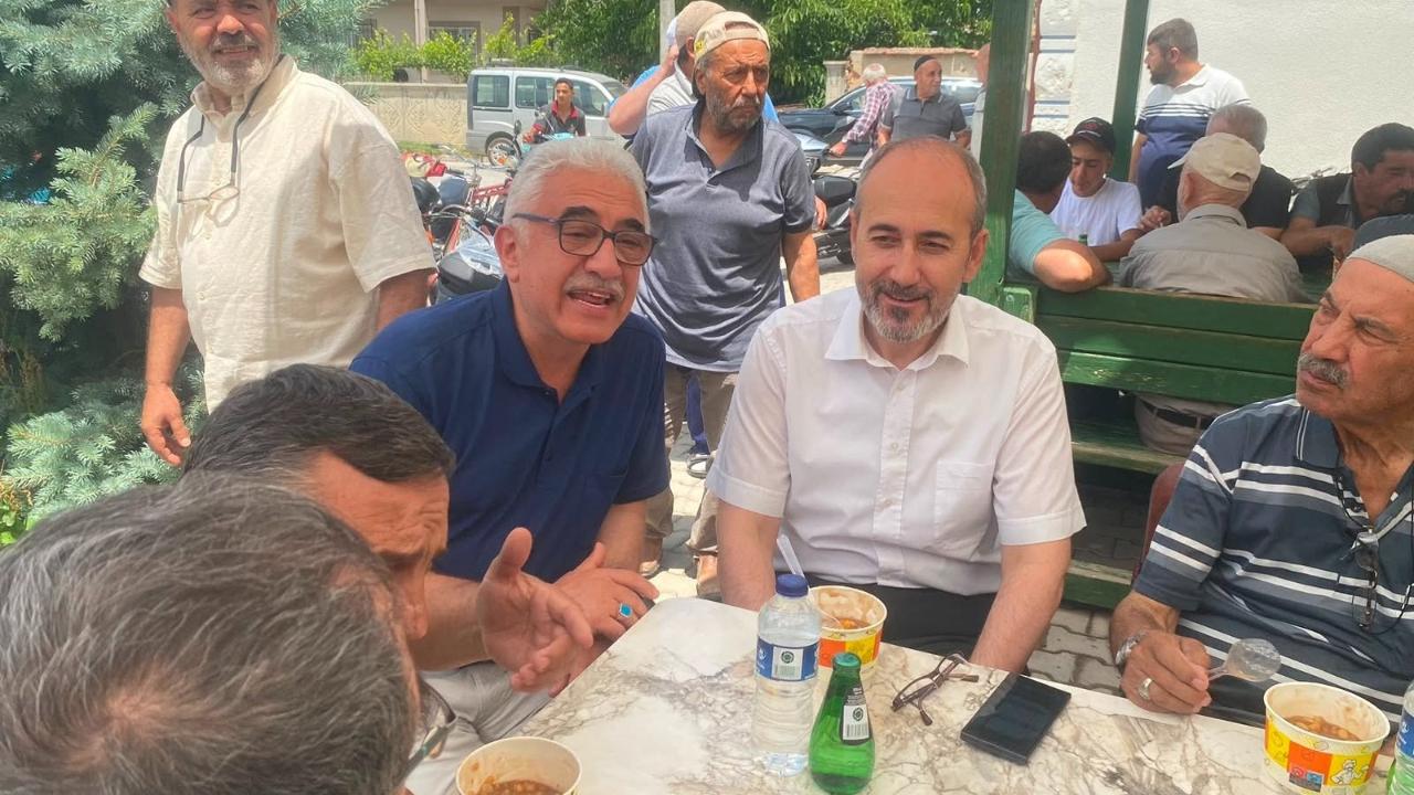 Afyonkarahisar İl Sağlık Müdürü Hakkı Öztürk, Bolvadin'de Düzenlenen Aşure Programına Katıldı