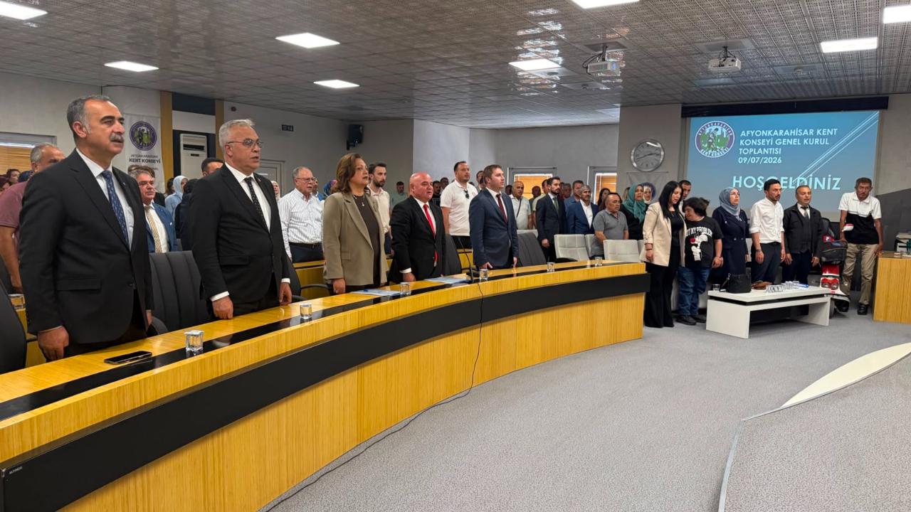 Afyonkarahisar Kent Konseyi’nde Ahmet Akkent Güven Tazeledi