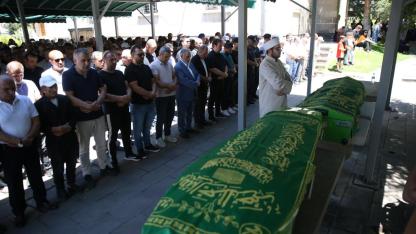 Afyonkarahisar'daki Feci Kazada Hayatını Kaybeden Anne Ve Bebeğine Hüzünlü Veda