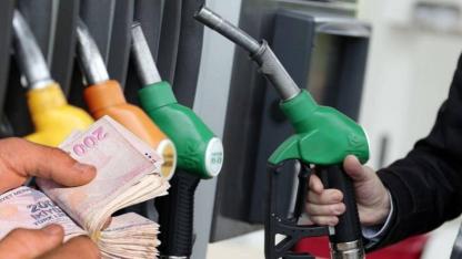 Akaryakıta Yeni Zam Kapıda Mı? Petrol Fiyatları Sert Yükseldi, Gözler Benzin Ve Motorinde