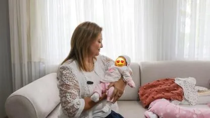 Başkan Burcu Köksal'dan Minik Ezgi'ye Anlamlı Ziyaret