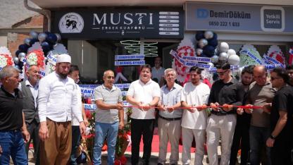 Bolvadin'de Yeni İş Yeri Hizmete Açıldı! Başkan Derviş Aynacıdan Esnafa Destek Mesajı