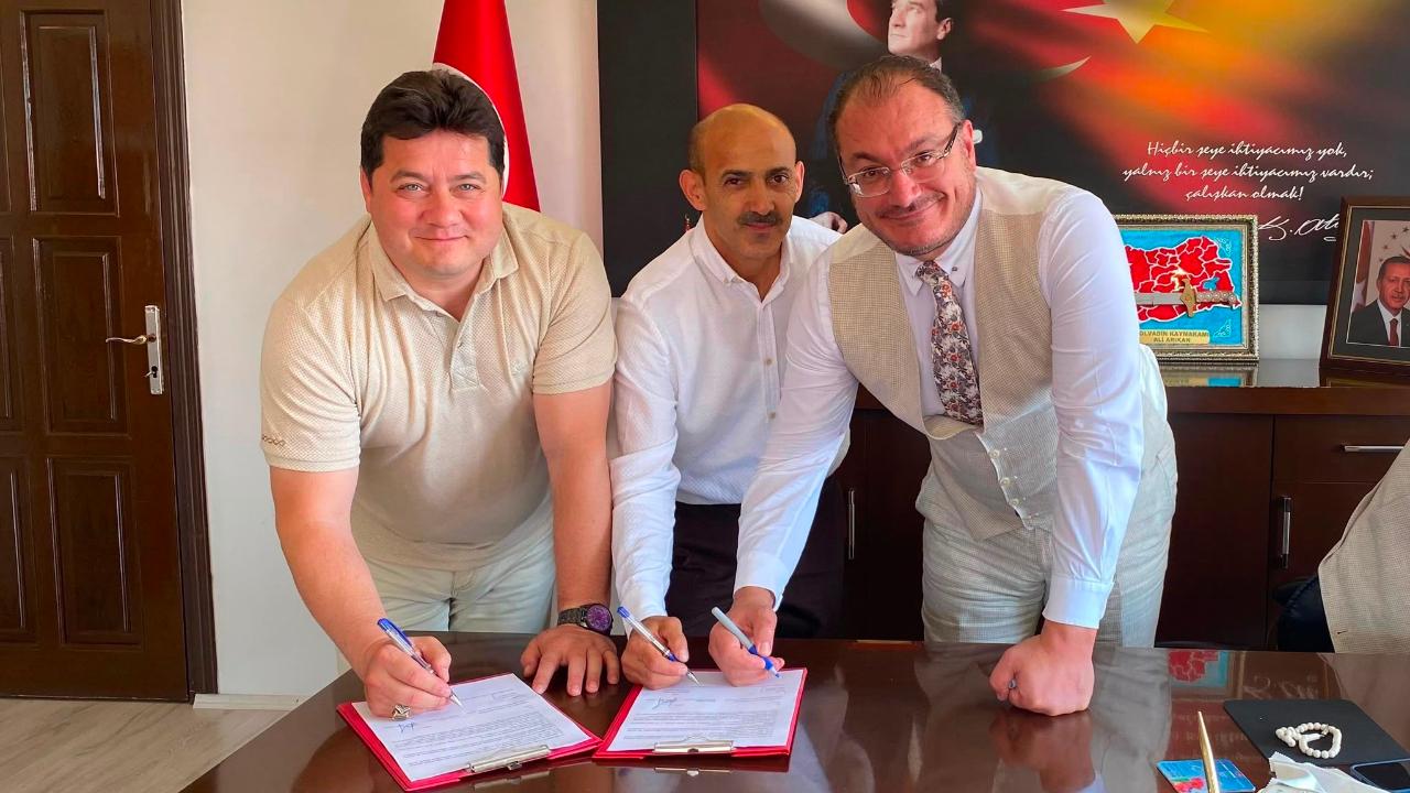 Bolvadin'e 100 Milyon TL'lik Dev Yatırım! Yeni Süt İşleme Tesisi 50 Kişiye İstihdam Sağlayacak