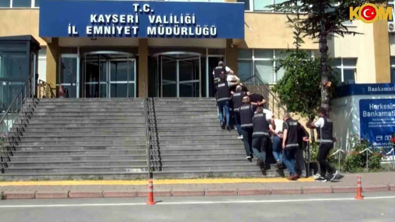 Ehliyet Sınavında Yapay Zeka Operasyonu: 15 Tutuklama
