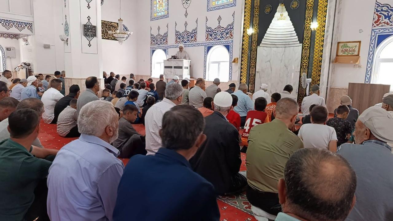 İl Müftüsü İmamoğlu, Cuma Programında Işıklar ve Esentepe'de Vatandaşlarla Buluştu